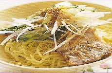 Chilled Noodles with Pork 冷やし麺